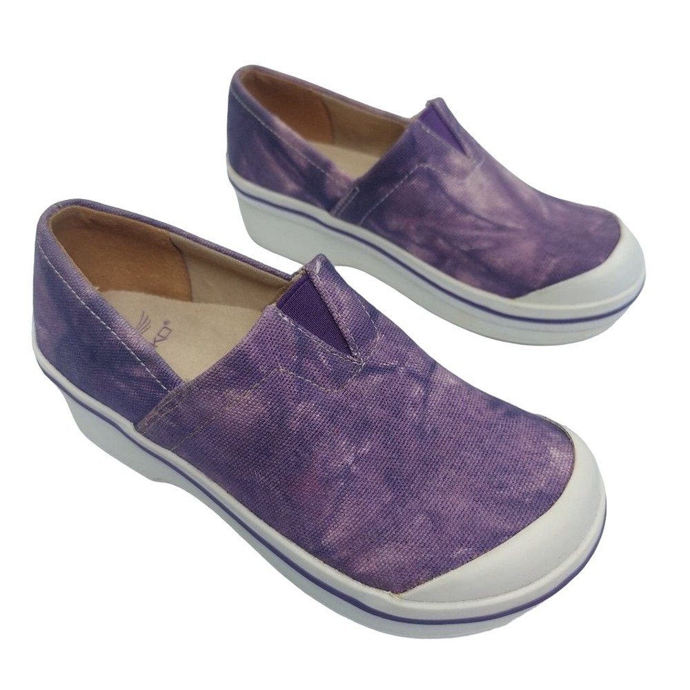 Dansko girls' "Vesta" tie-dyed canvas clogs